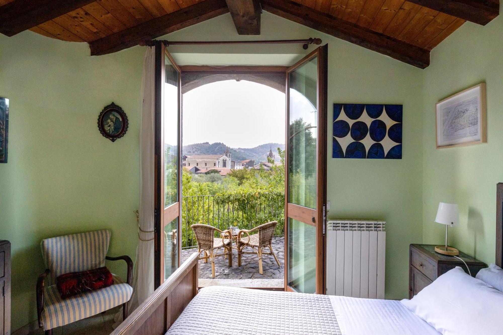 Hotel Palazzo Previtera Linguaglossa Camera foto